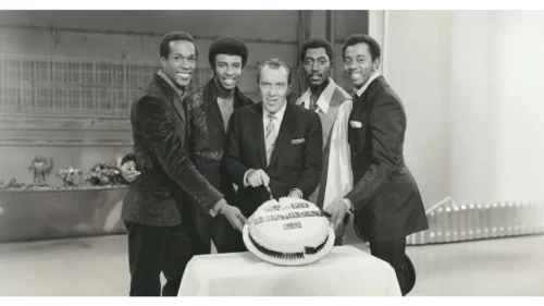 Sunday Best: Chuyện Chưa Kể Của Ed Sullivan